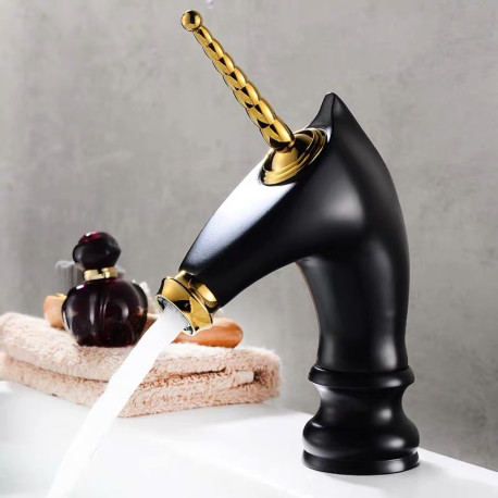 Baterie chiuveta baie, Blackswan, Tip M280 Unicorn, model negru/ auriu lucios scurt, dimensiune 20 cm